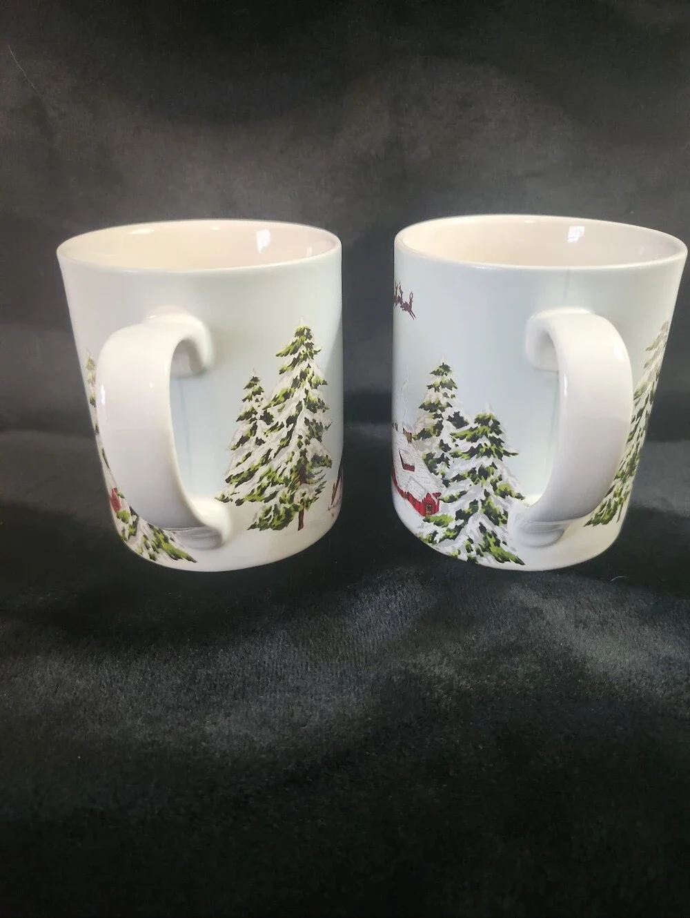 Lot of 2 Williams Sonoma Santa Sleigh Winter Scene 10 oz Mugs Coffee Tea Cocoa